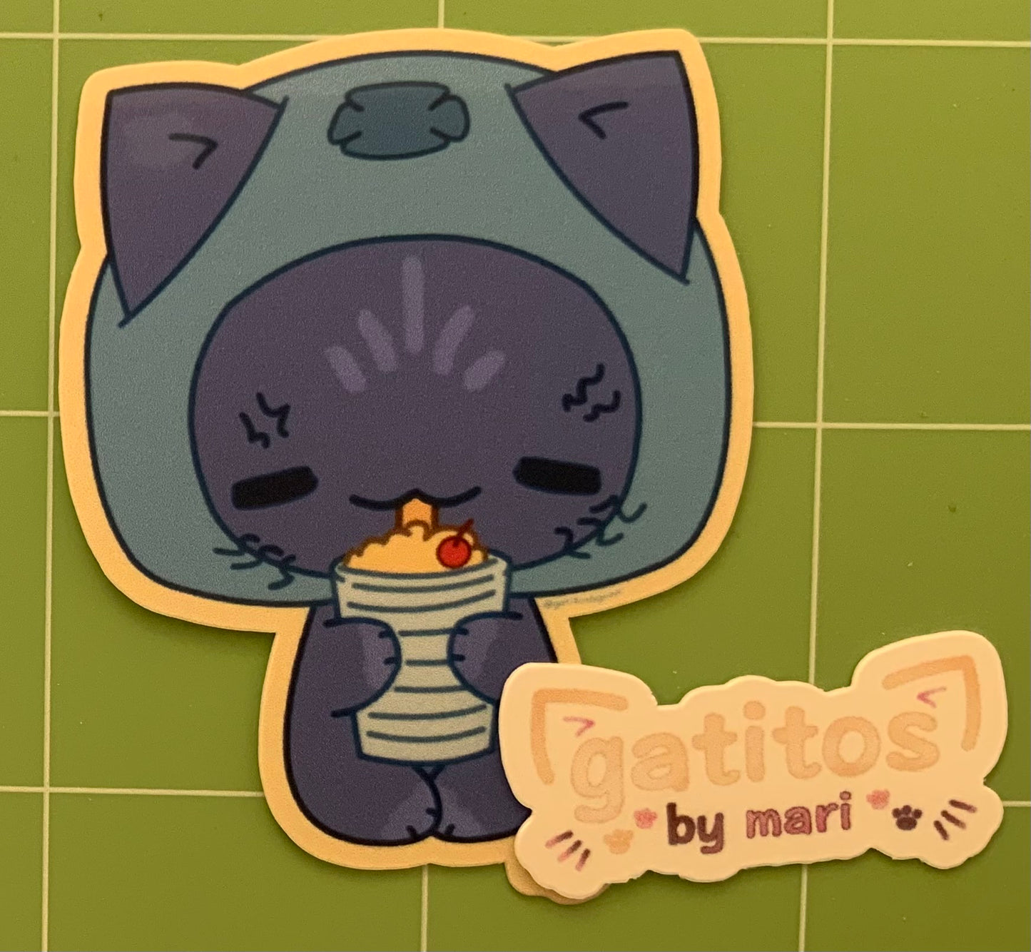 * ˚.🫧༘⋆ Sticker - Bluberi - Piñah Coladah - Gatitos by Mari