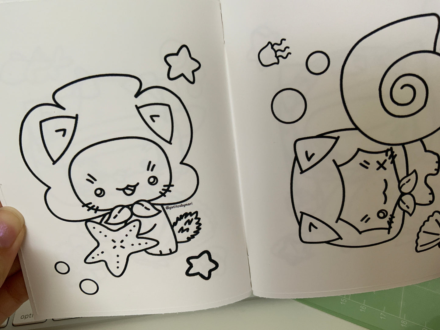 * ˚.🫧༘⋆ seaside joys - mini coloring book - gatitos by mari